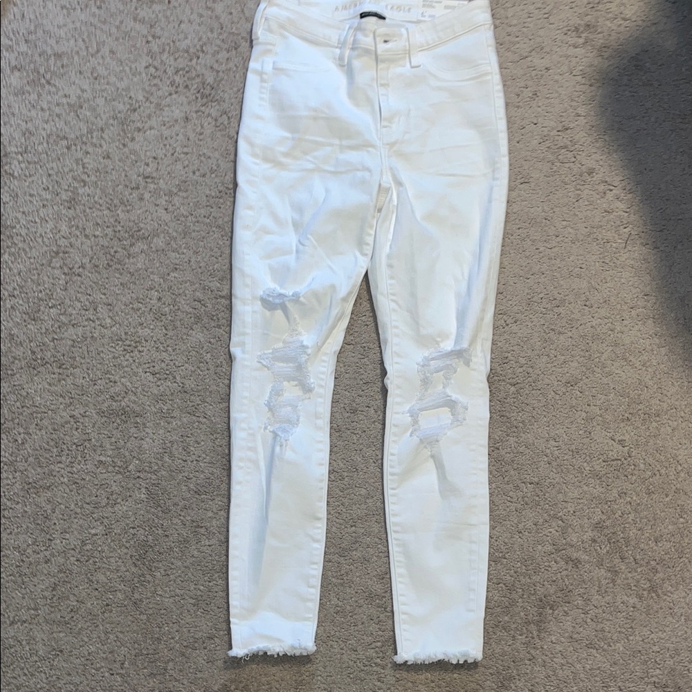 American Eagle Outfitters White Distressed Skinny Jeans